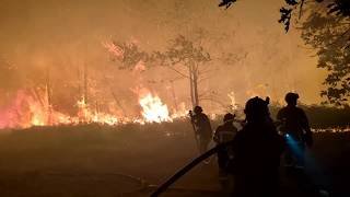 Fire-hit communities aid firefighters as France wildfires rage on