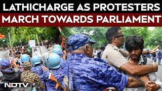 Jantar Mantar Protest | Police Baton-Charge Protesters Amid 'Sansad Chalo' March