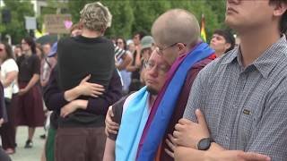Thousands attend vigil after Berlin Pride attack