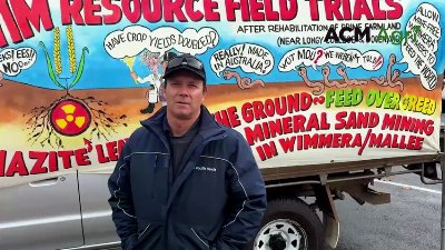 Wonwondah crop grower Russell Heard at an anti-mining rally in Victoria