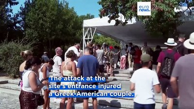 Two tourists injured in knife attack at Acropolis, police arrest suspect
