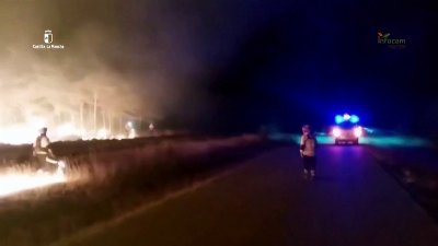 Firefighters battle major wildfire as thousands of hectares burn in central Spain