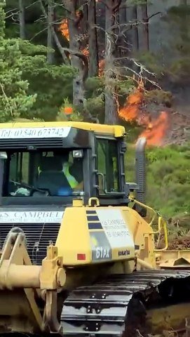 Strath Contractors Who Build Firebreak Against Cairngorm Wildfire Hailed as Heroes