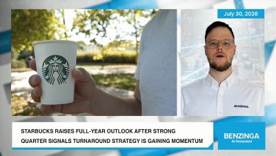 Starbucks Lifts Outlook