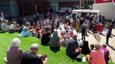Liverpool ONE Plaque Celebrates Pianist Brad Kella’s Musical Journey