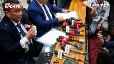 Hotman Paris Mundur Sebagai Pengacara Febrie Adriansyah