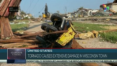 United States | Destructive tornado leaves trail of devastation in Wisconsin town